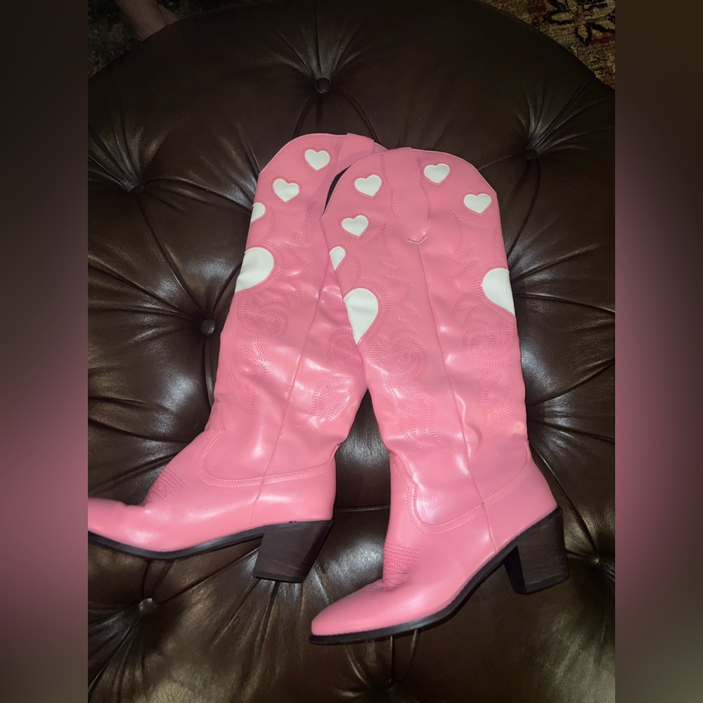 Amazon Heart Cowboy Boots